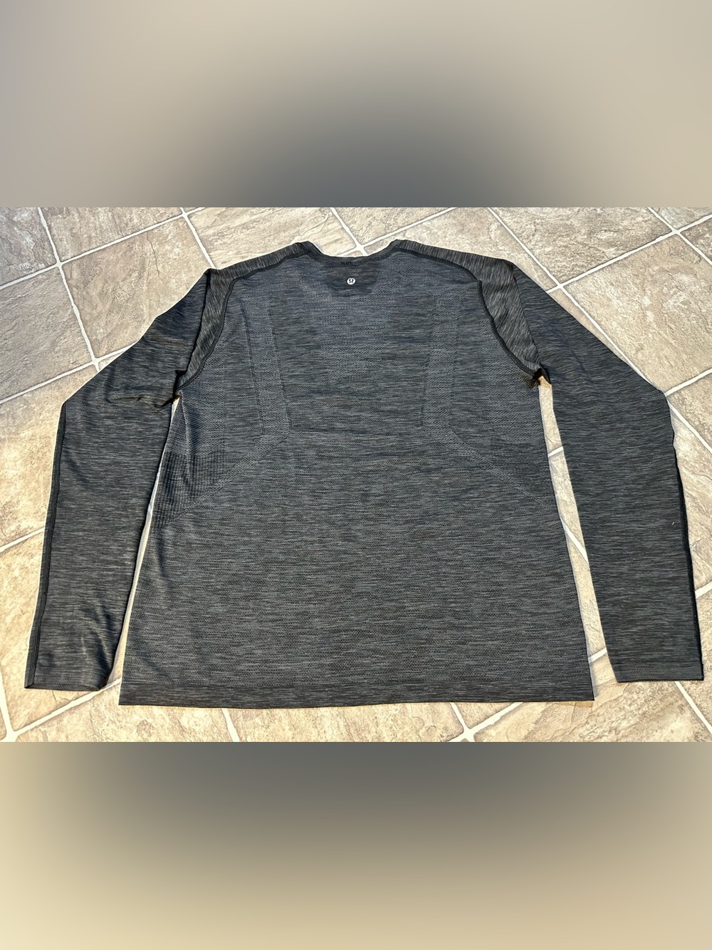 Men’s Lululemon Long-Sleeve